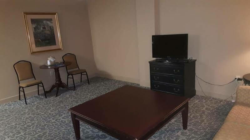 Inn On Broadway Downtown/Keeneland/Medical Center Лексингтон Экстерьер фото